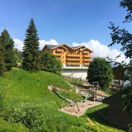 Prarion Sleeps 8 Wifi *